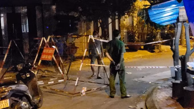 Phong tỏa đường số 10 ở quận Thủ Đức, TP HCM vì có ca nghi nhiễm Covid-19. Ảnh: TL.