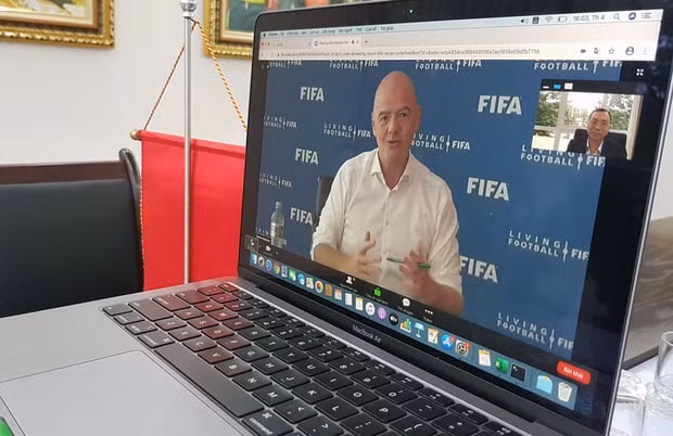 Một cuộc họp trực tuyến của chủ tịch LĐBĐ thế giới (FIFA) Gianni Infantino với các nước thành viên LĐBĐ Đông Nam Á. Ảnh: internet.