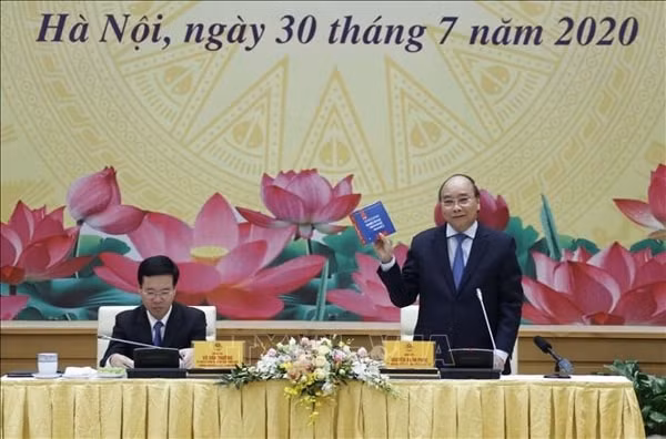 Thủ tướng Nguyễn Xuân Phúc phát biểu tại buổi gặp mặt. Ảnh: TTXVN