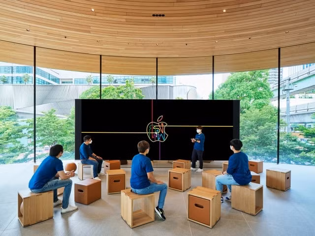 Nơi nhân viên Apple Store họp với nhau.