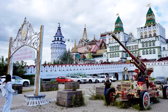 Khám phá Vernissage - khu chợ lưu niệm nổi tiếng ở Moscow