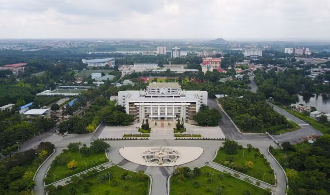 dai hoc quoc gia tp ho chi minh co vai tro quan trong trong he thong giao duc dai hoc cua viet nam hinh 1