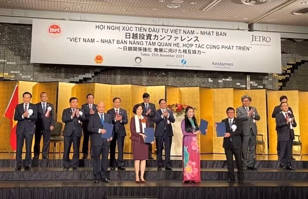 phat trien ben vung quan tri tien tien giup doanh nghiep sua viet vung va vuon trong bao covid hinh 2