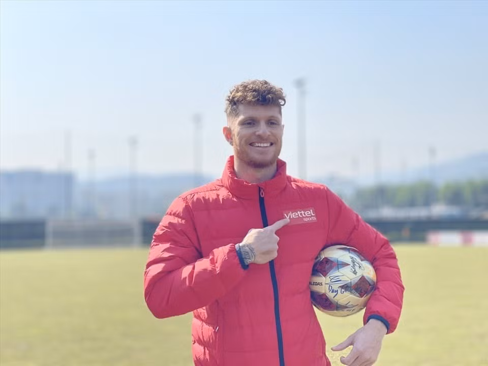 5 ban hop dong bom tan cua vleague 2022 hinh 1
