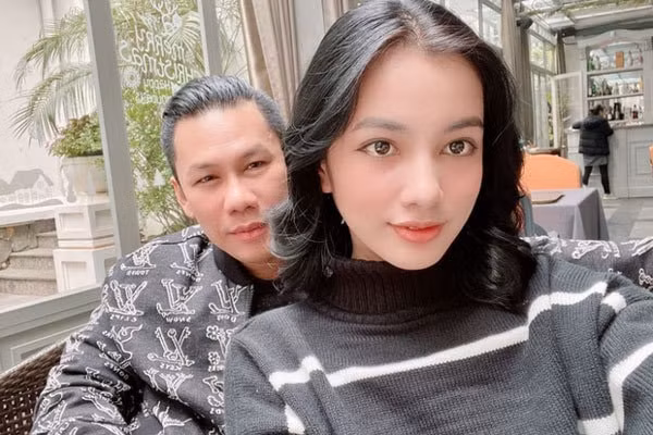 nhung nguoi dep tung vuong tin don hen ho voi chong cu le quyen hinh 3
