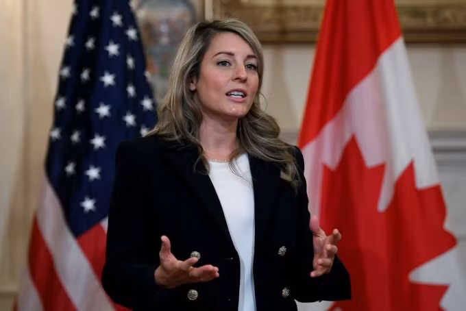 ngoai truong canada tham ukraine the se ngan nga tan cong hinh 1