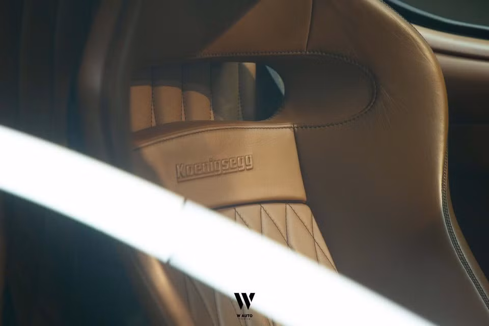 sieu pham koenigsegg regera duoc dua ve viet nam hinh 5