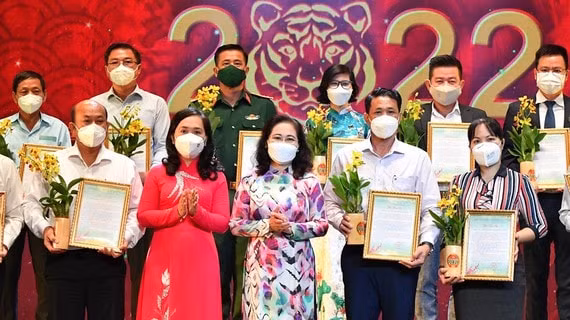 tet nghia tinh xuan nham dan 2022 cham lo cho nong dan don tet hinh 1