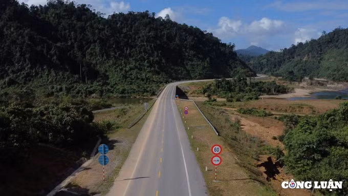 ngam nhin cao toc la son hoa lien dep nhu tranh ve hinh 15