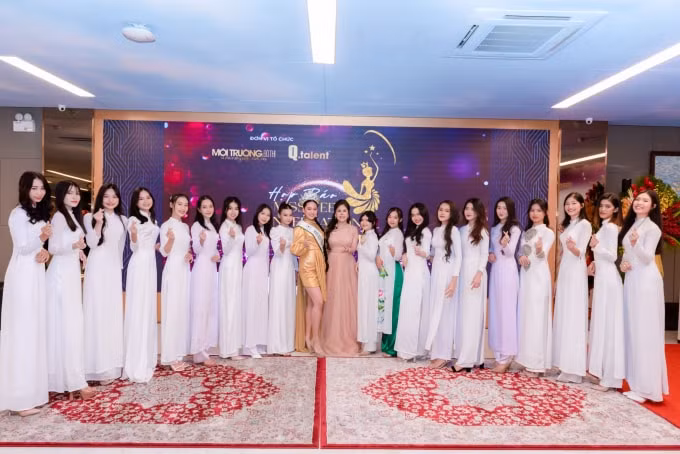 dan giam khao dinh dam hoi ngo tai hop bao miss teen international viet nam 2021 hinh 6
