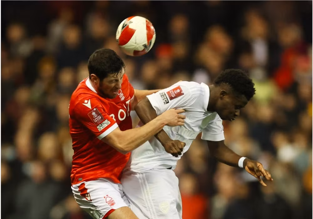 nottingham forest tao dia chan khi loai bo arsenal khoi cup fa hinh 4