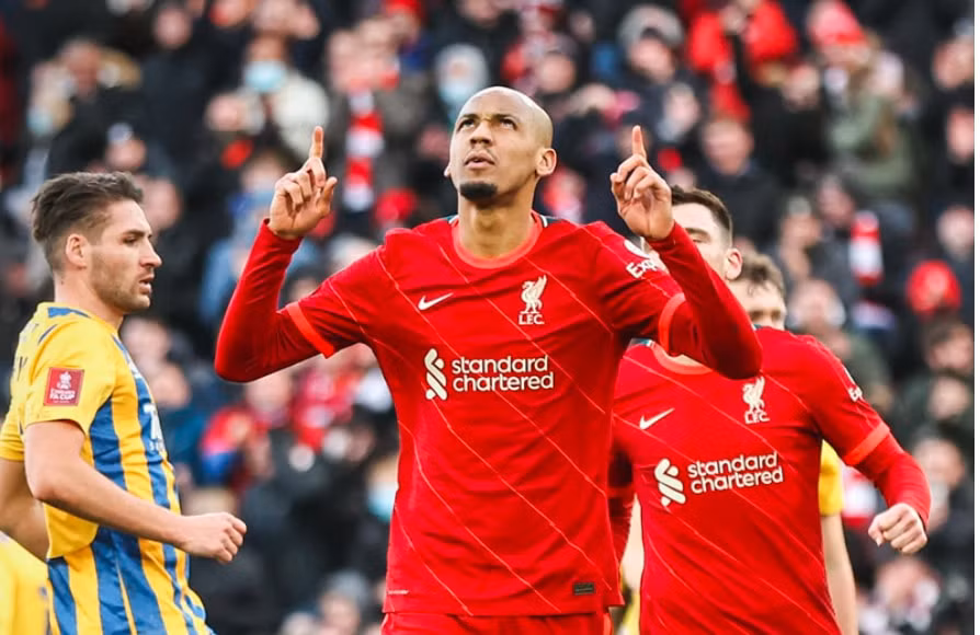 fabinho toa sang liverpool loi nguoc dong o fa cup hinh 7