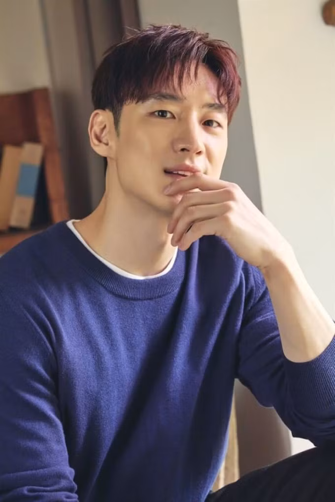 nhung nam dien vien han xuat sac nhat man anh nam 2021 hinh 3