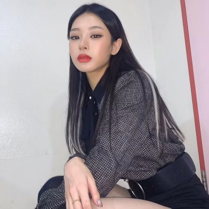 nhan sac lech chuan cua 4 my nhan han khien gioi tre me man hinh 5