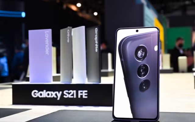 dien thoai samsung galaxy s22 co nguy co tang gia do thieu chip hinh 1
