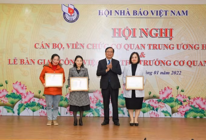 chu dong linh hoat trien khai hoan thanh tot cac nhiem vu duoc giao hinh 9