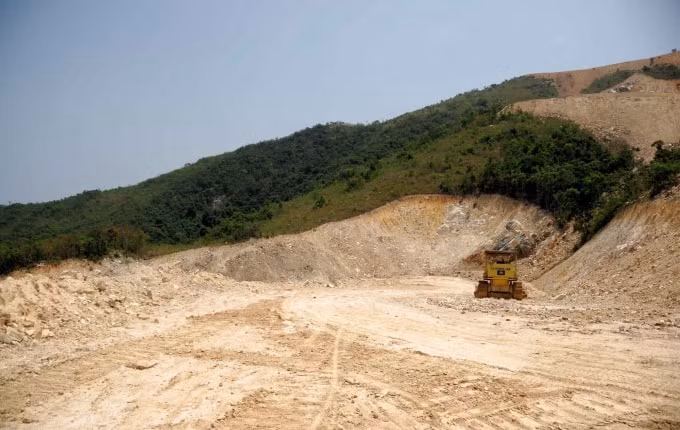 vi sao cong ty khanh hoa co the ngang nhien cao troc nui chin khuc tai nha trang hinh 2