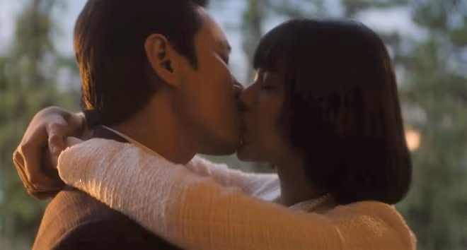 kieu minh tuan va nhung man khoa moi ngot ngao ben ban dien nu hinh 5