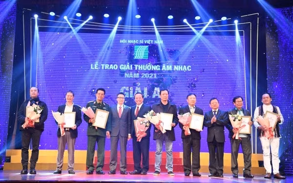73 tac pham nhan giai thuong am nhac viet nam nam 2021 hinh 1