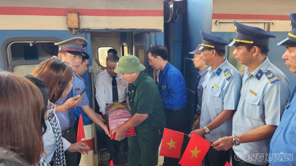 clo_br_anh-8952.jpg