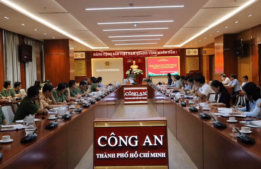 BTC họp bàn chương trình Tổ Quốc Bình Yên. Ảnh: Công an TP.HCM