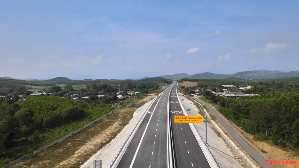 Hình ảnh cao tốc Vân Phong - Nha Trang.