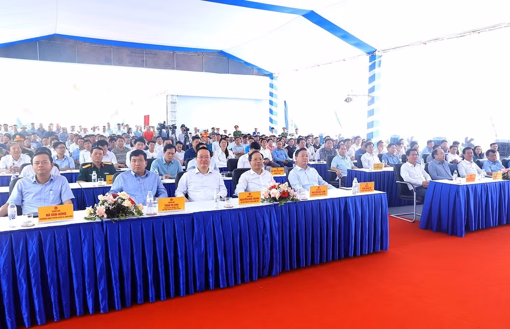 thong-xe-cao-toc-1.jpg