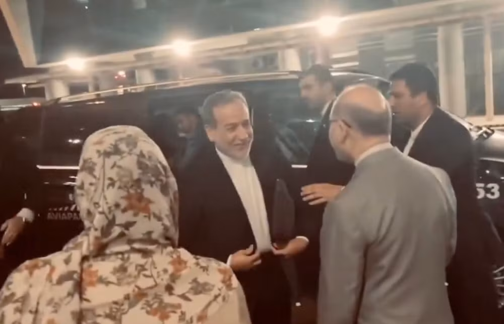 Ngoại trưởng Iran Abbas Araqchi tại Rome, Ý hôm 19/4. Ảnh chụp màn hình.