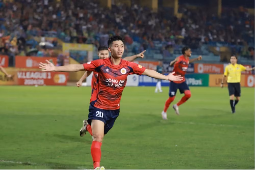 Ảnh màn hình 2025-04-12 lúc 21.55.39