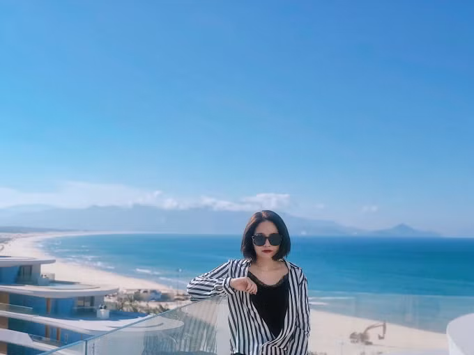 View cảnh biển và thiên nhiên choáng ngợp được chụp từ tầng 7 của khu nghỉ dưỡng FLC Quy Nhơn (ảnh @Nhung Vũ).