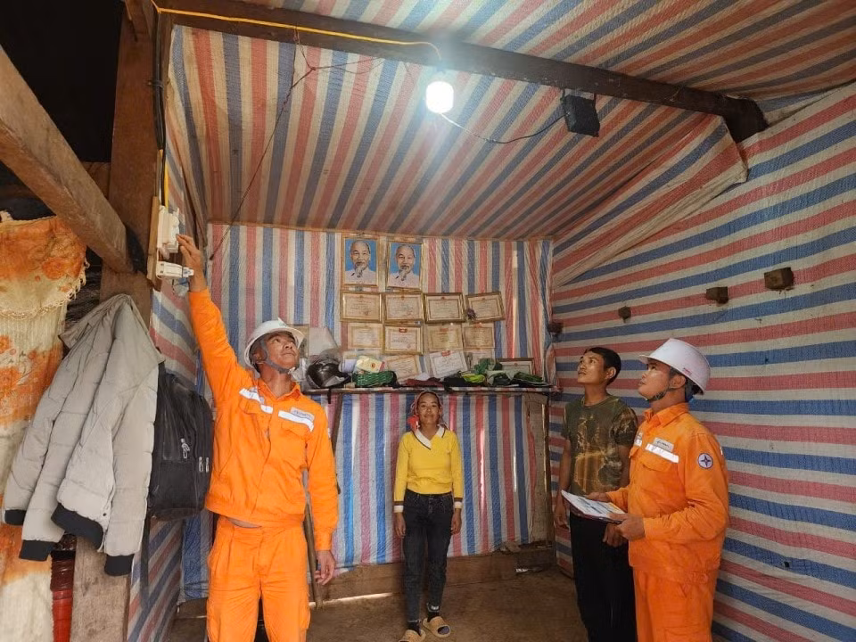 evnnpc tinh hinh hoat dong sxkd thang 10 nam 2024 nhiem vu cong tac thang 11 nam 2024 hinh 4