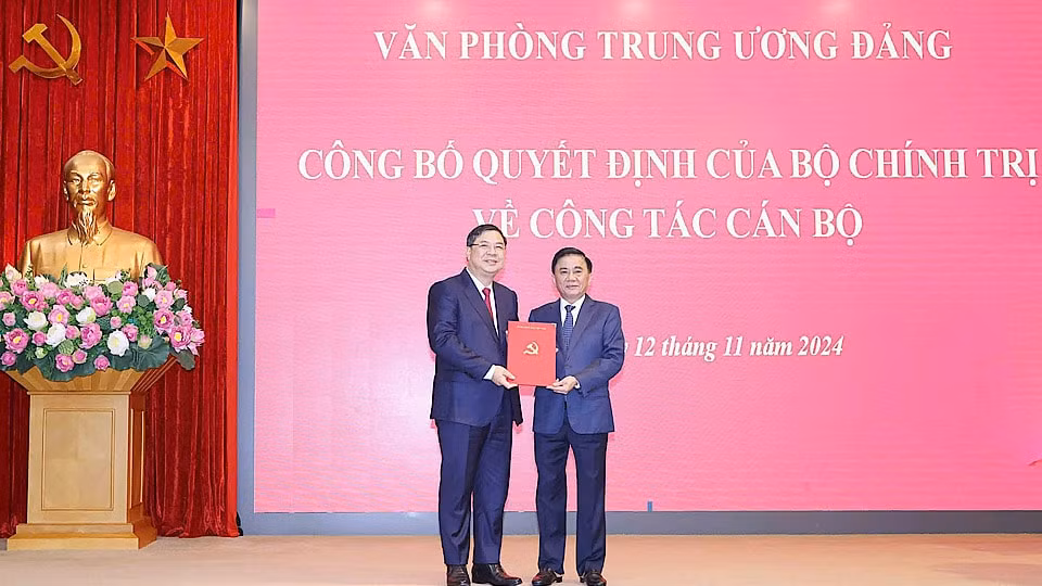 bi thu tinh uy nam dinh pham gia tuc lam pho chanh van phong trung uong dang hinh 1