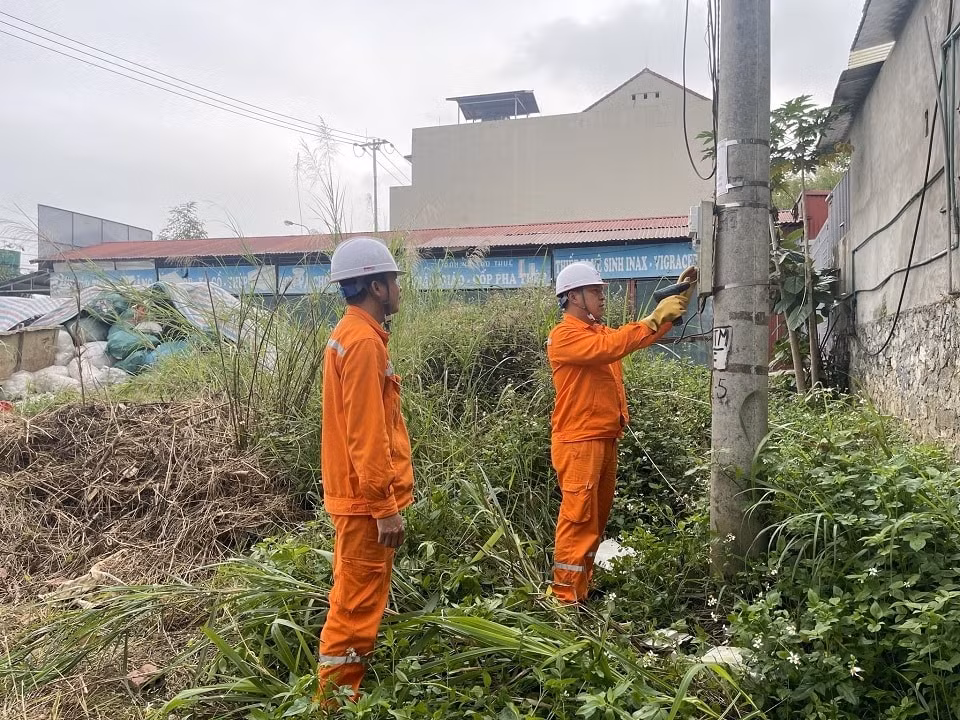 evnnpc tinh hinh hoat dong sxkd thang 10 nam 2024 nhiem vu cong tac thang 11 nam 2024 hinh 1
