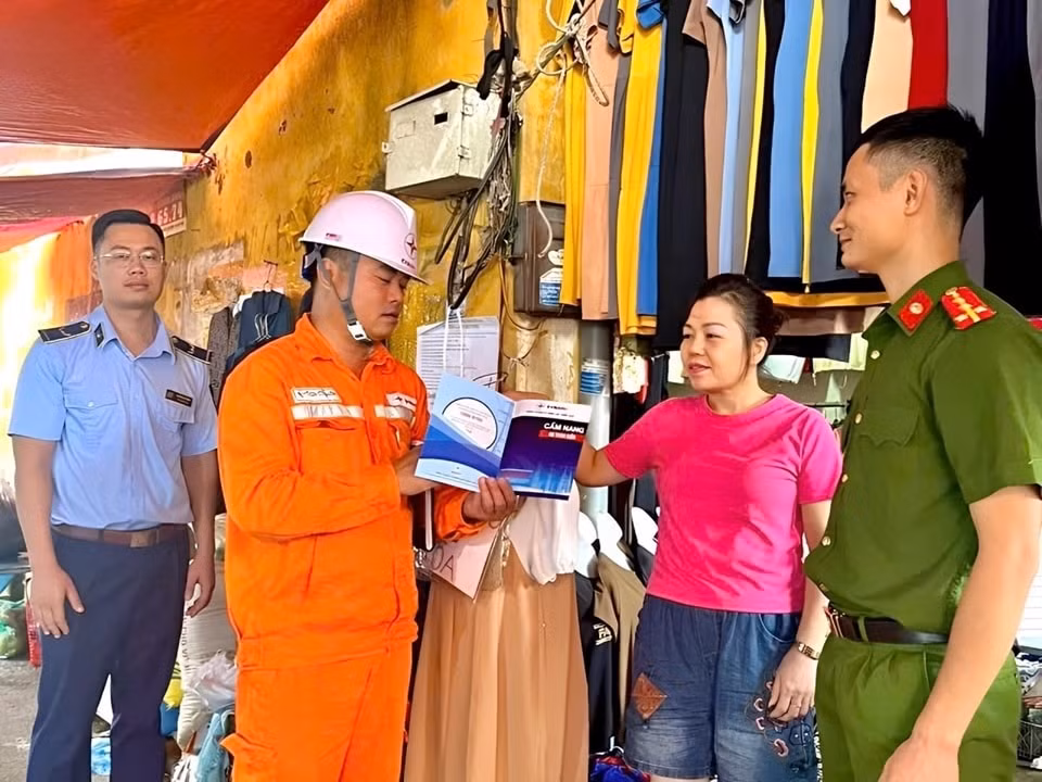 evnnpc tinh hinh hoat dong sxkd thang 10 nam 2024 nhiem vu cong tac thang 11 nam 2024 hinh 2
