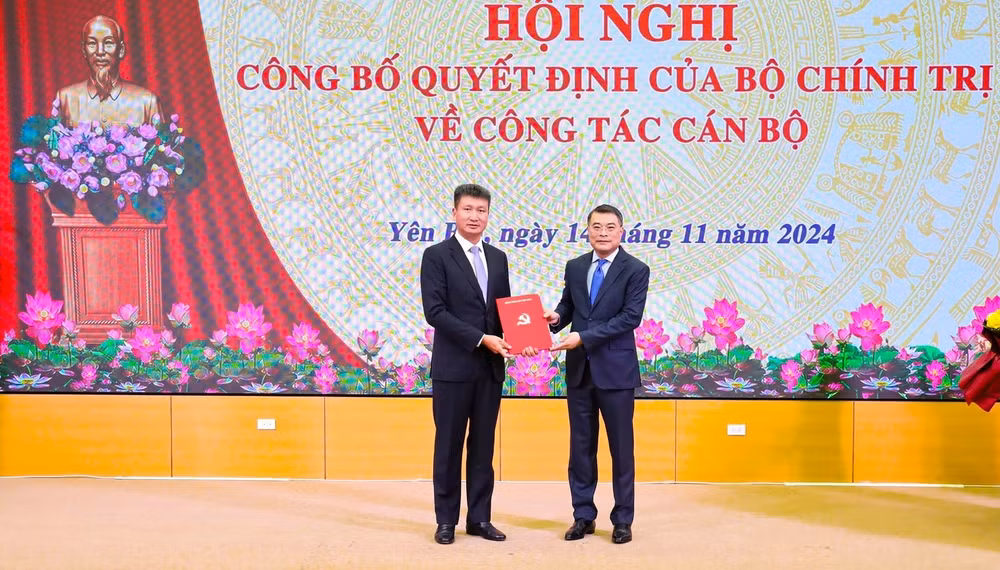bo chinh tri chuan y chuc danh bi thu tinh uy yen bai doi voi ong tran huy tuan hinh 1