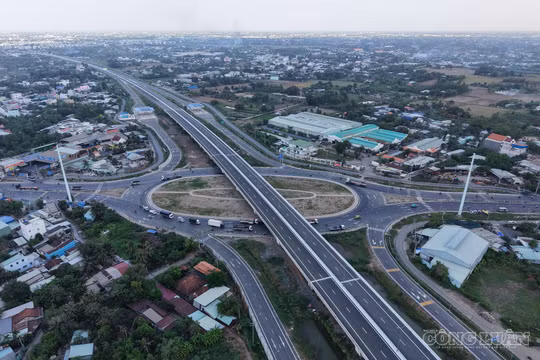 Cao tốc Bến Lức - Long Thành thông toàn tuyến, tài xế di chuyển cần lưu ý gì?