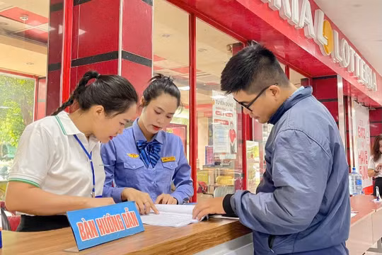 Khoảng 300.000 vé tàu Tết 2027 được tung ra thị trường