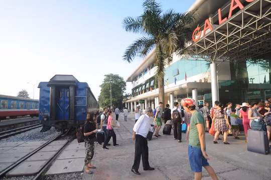 Đường sắt Hà Nội - Lào Cai tăng lên 3 đôi tàu khách/ngày