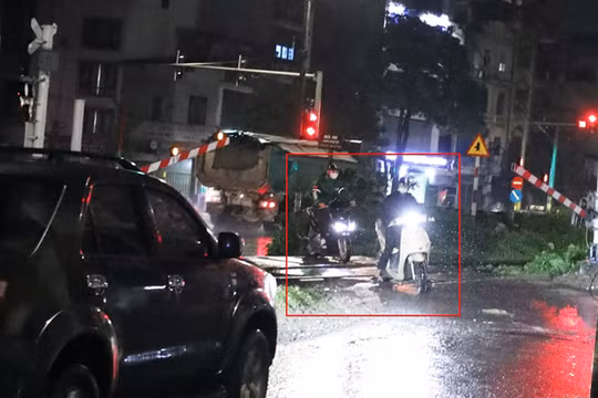 Hà Nội: Xử lý 140 trường hợp vi phạm trật tự, an toàn giao thông đường sắt 