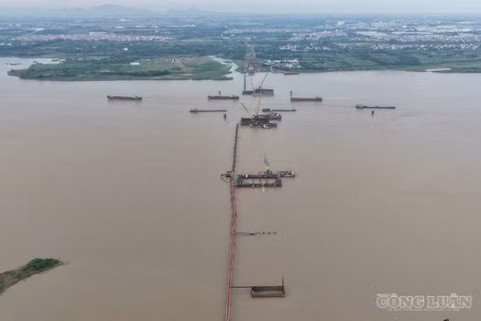 Hà Nội: Bảo đảm an toàn trên các tuyến sông trước mưa lũ diễn biến phức tạp