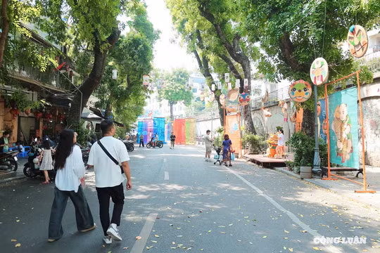 Bàn giao vòm cầu đường sắt Phùng Hưng về UBND TP.Hà Nội quản lý