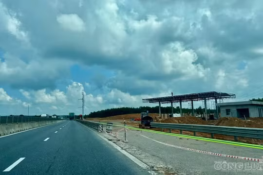 Hoàn thành sớm các trạm dừng nghỉ cao tốc Bắc - Nam, phục vụ người dân dịp 2/9