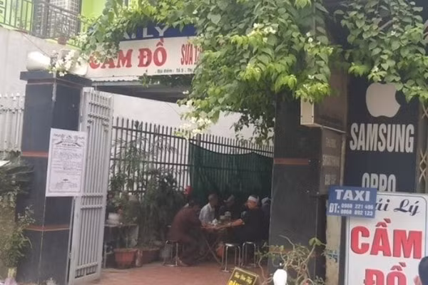 Hiệu cầm đồ, nơi xảy ra vụ việc