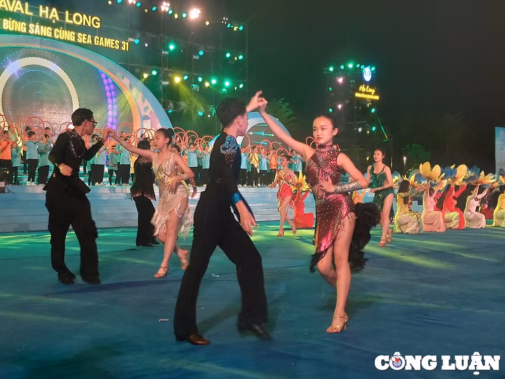 carnaval ha long 2022 thu hut hang van nguoi tham gia hinh 1