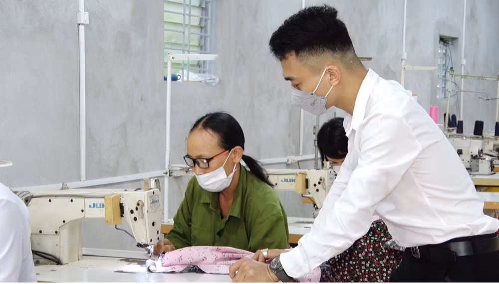 ong chu khuyet tat va hanh trinh khoi nghiep thanh cong giua dai dich hinh 2