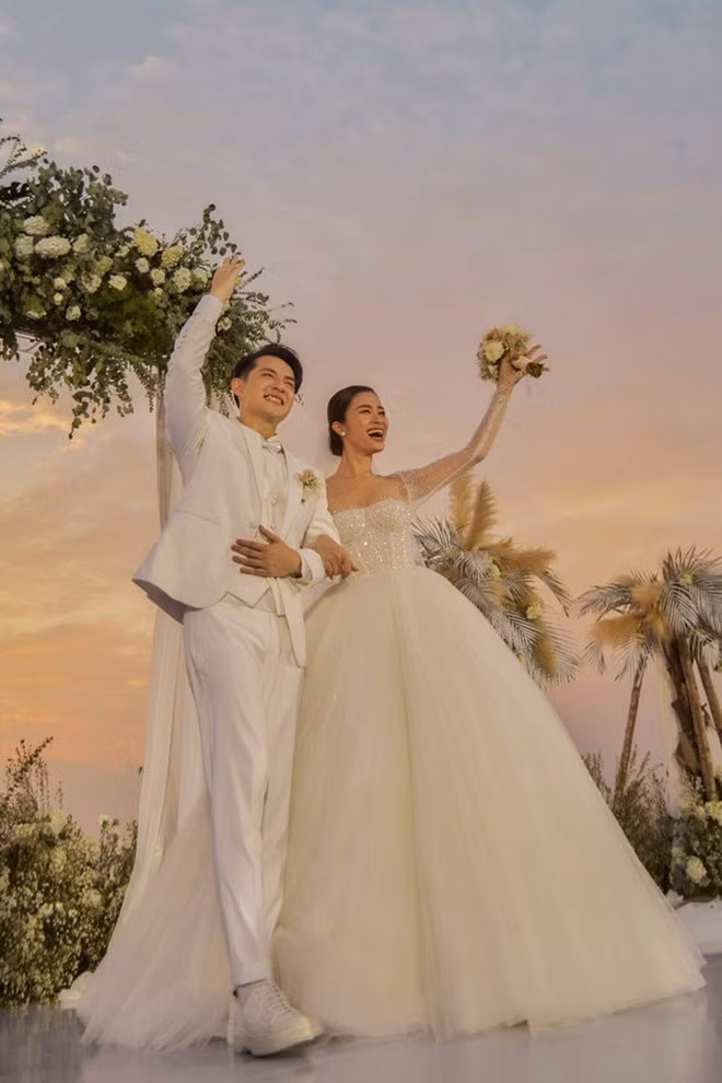 nhung cap doi cua vbiz khien nguoi ham mo tin vao tinh yeu dich thuc hinh 3