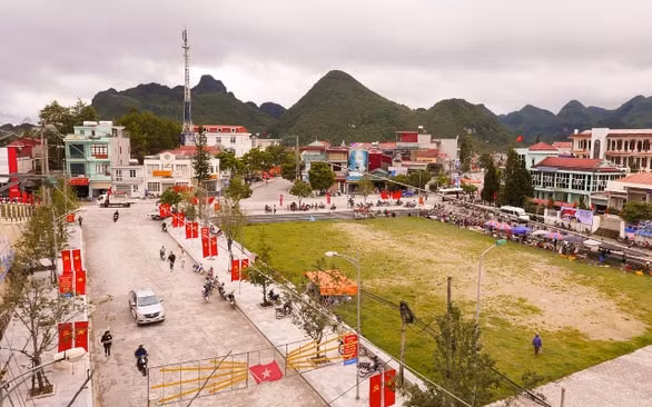 dinh sai pham truong cong an huyen sin ho bi ky luat hinh 1