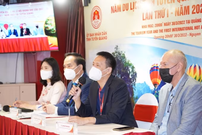 vietjet dong hanh cung le hoi khinh khi cau quoc te tuyen quang 2022 hinh 1