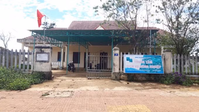 bat giam giam doc trung tam dich vu nong nghiep huyen o kon tum hinh 1