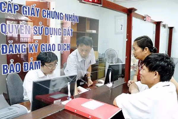 8 vi tri phai dinh ky chuyen doi thuoc linh vuc to chuc can bo o dia phuong hinh 1